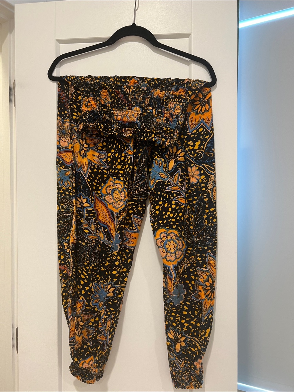 Free People One Yoga Pants size small - Picture 3 of 3